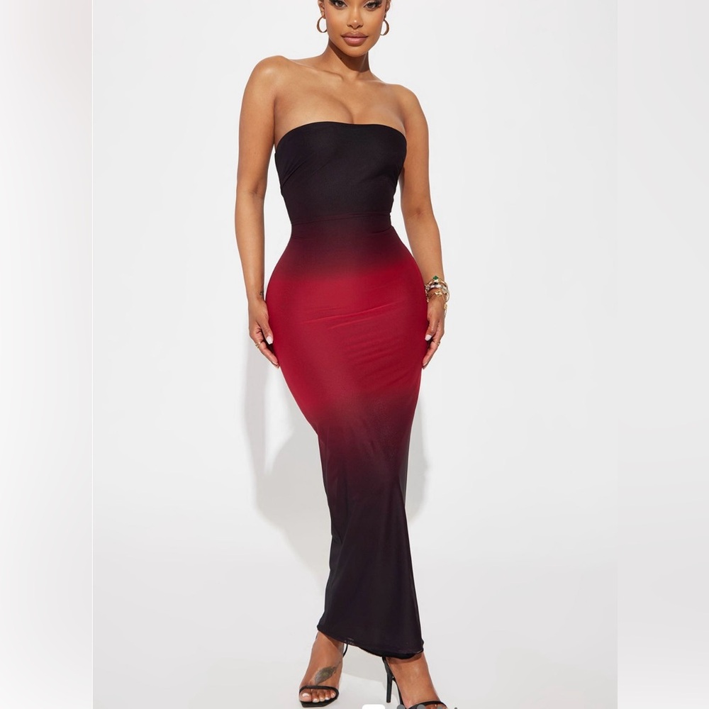 Elegant Black and Red Strapless Dress